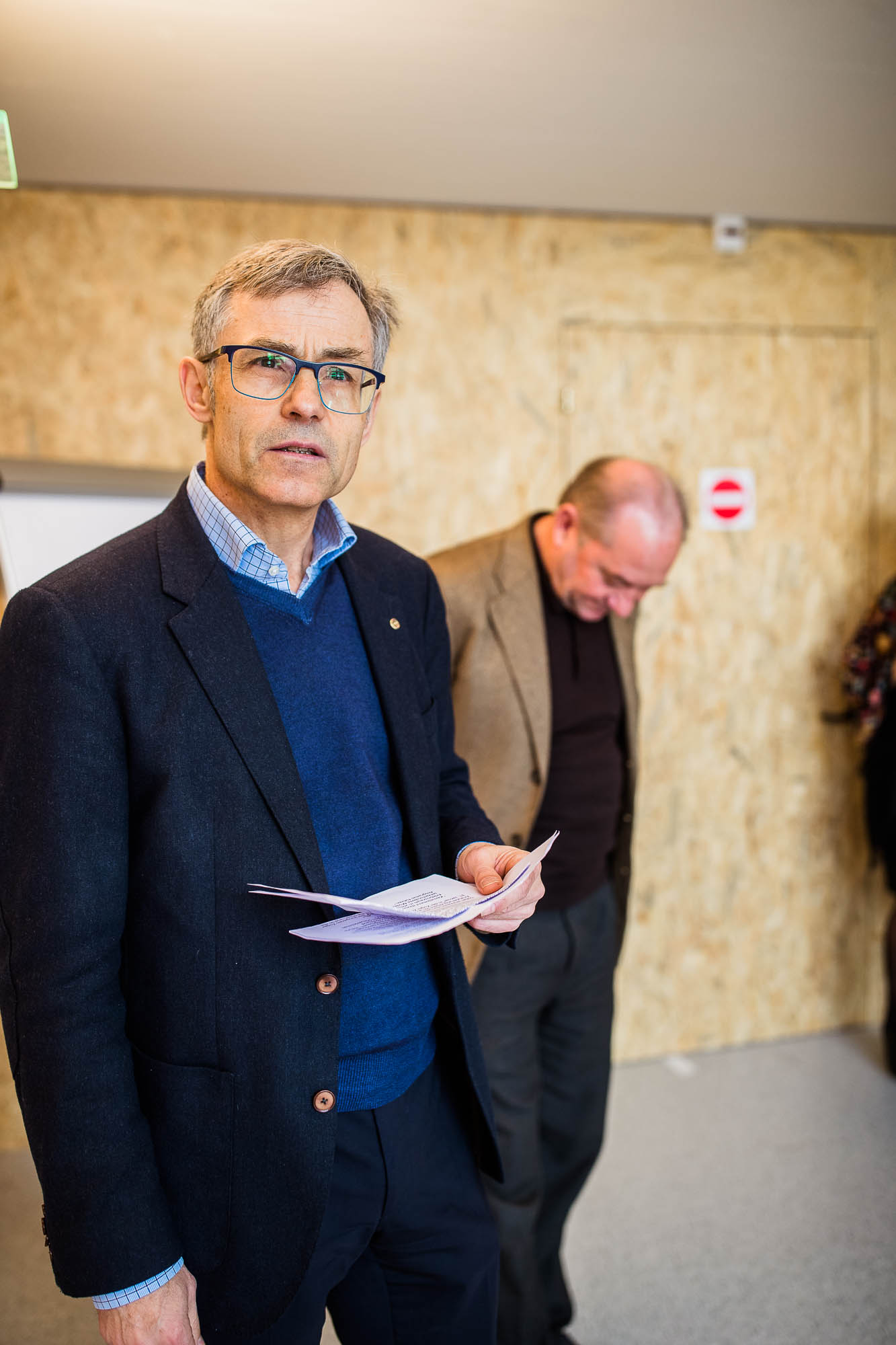 Export x3 1DX23079 Business 2020 Opening MOBI